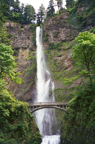  Multnomah Falls