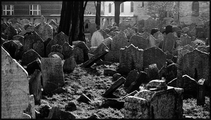  Old Jewish Cemetery, Prague