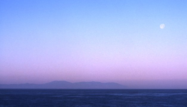  Moon and sea