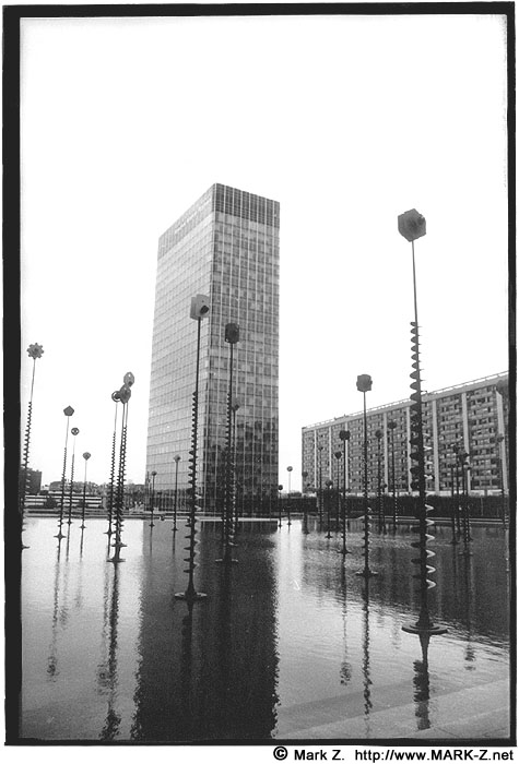  la defense