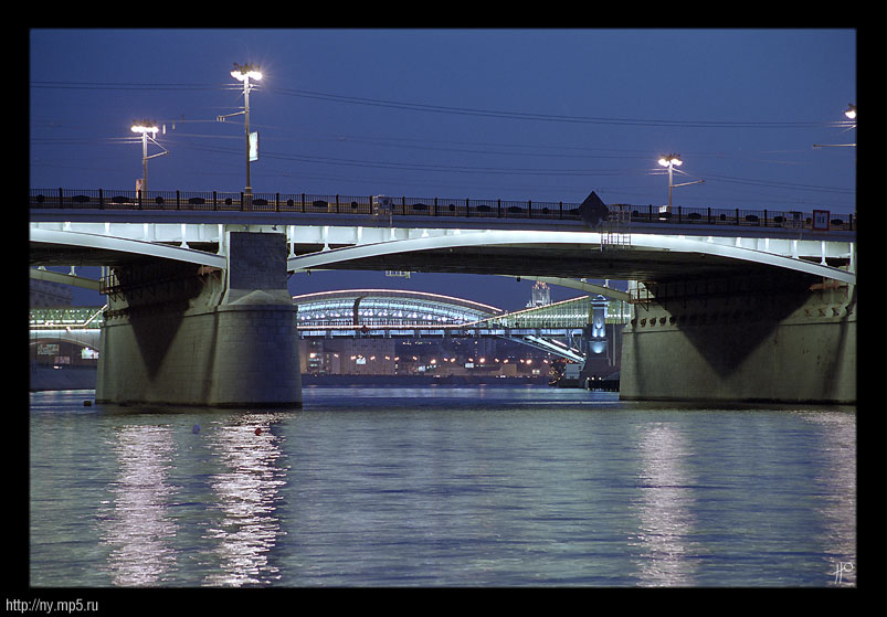  Under the bridge (re)