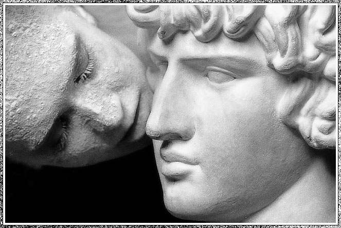  antique. kiss.