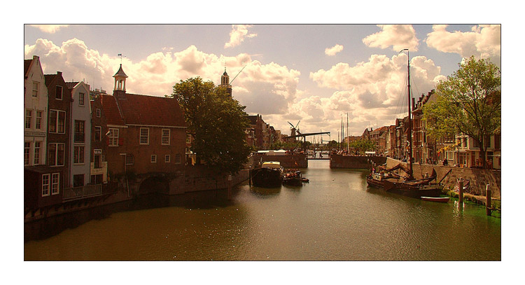  Rotterdam.