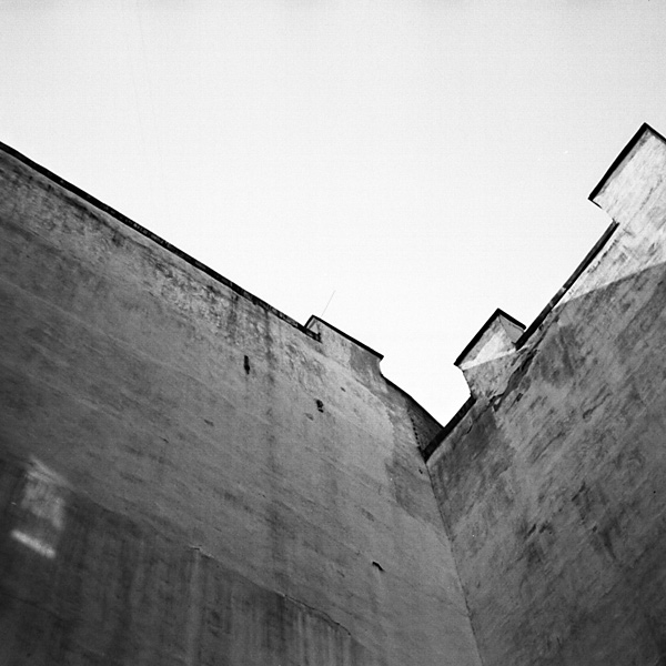  logic of Petrograd's houses geometry
