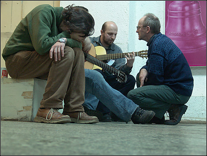   2004 .