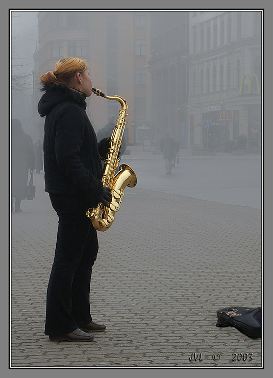  SAX  ..