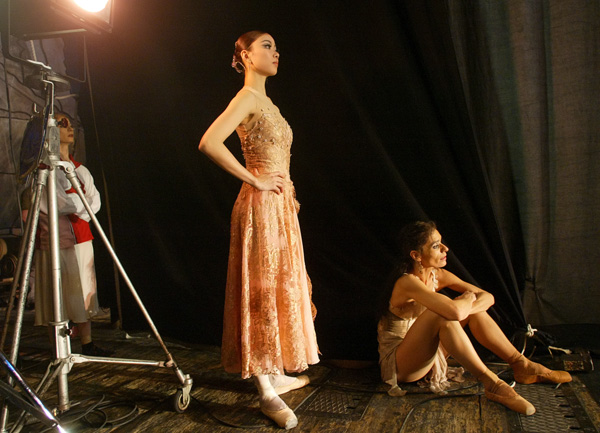  . Backstage -4