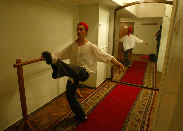  . Backstage -8