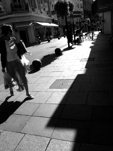  Cannes. Rue d'Antibes