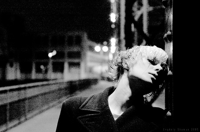  girl on the bridge