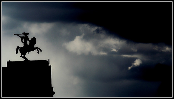  Riders on the storm