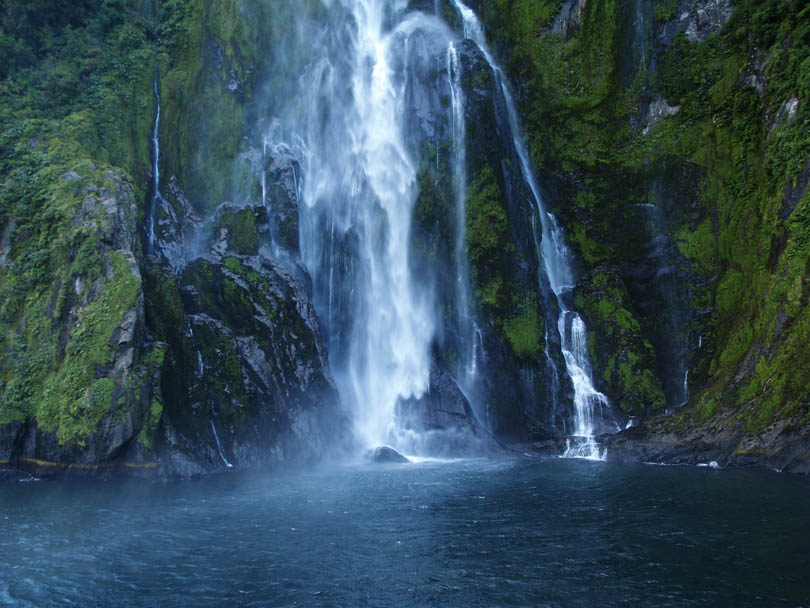     ,11.  Milfordsound