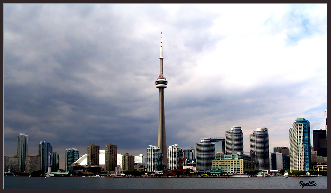  CN Tower