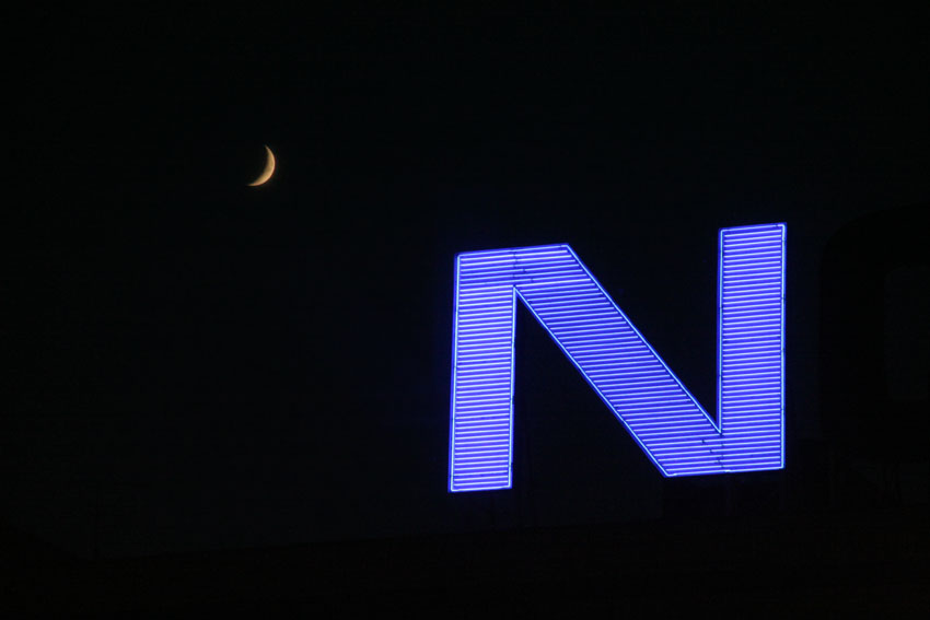  N