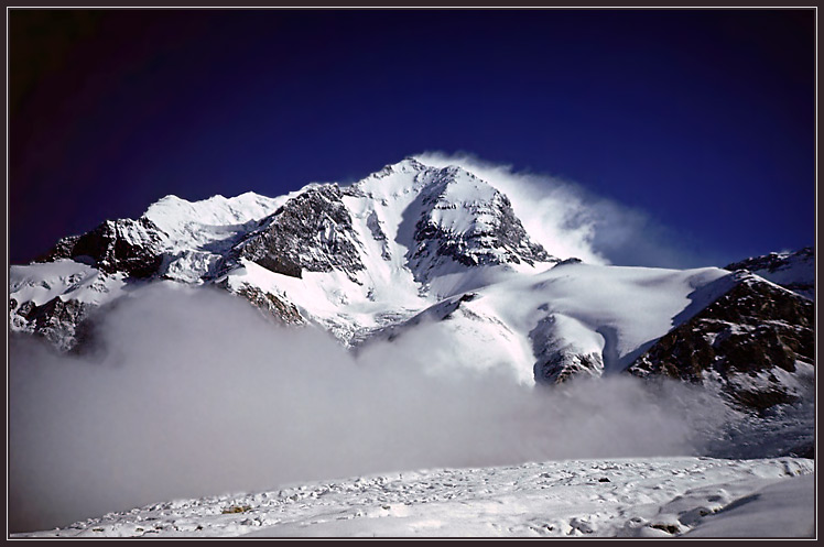  7105m