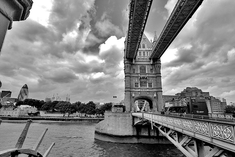  Tower Bridge