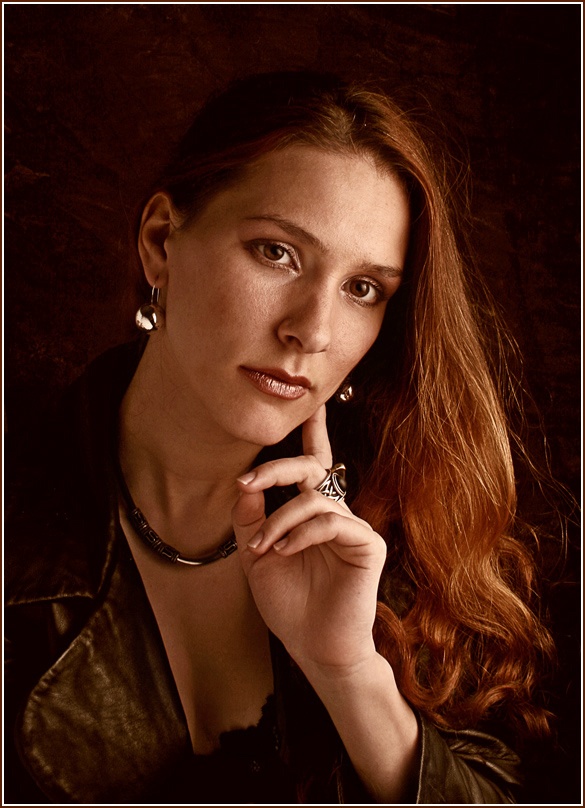  Elena