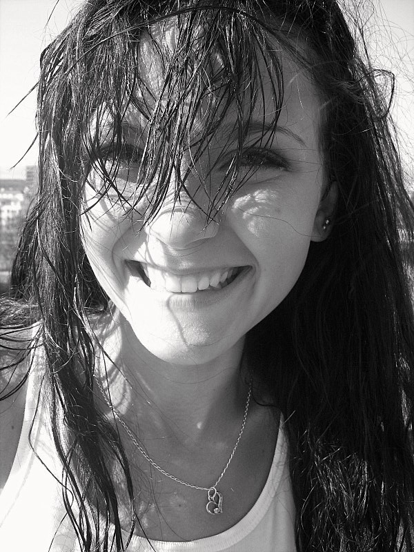  y Face)