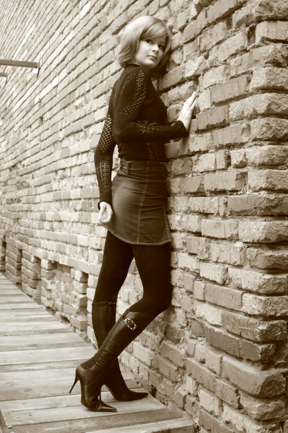  ***