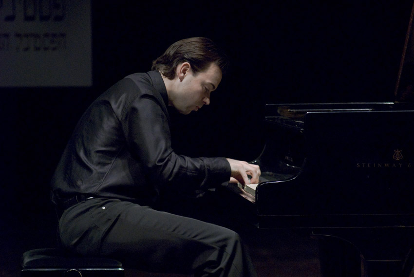  Pianist Dejan Lazic 2
