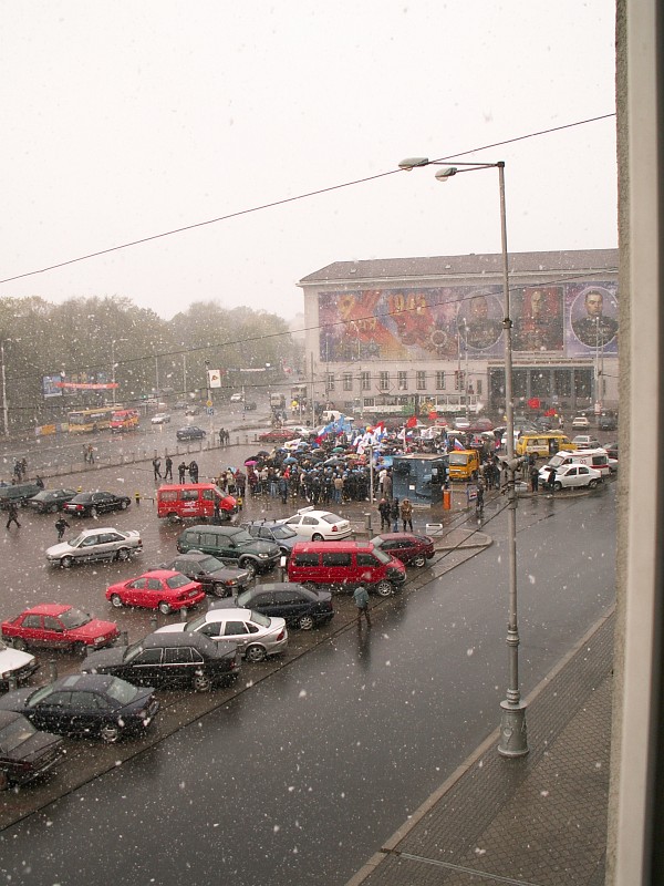  1  2007   .