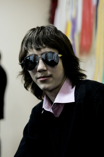       )))