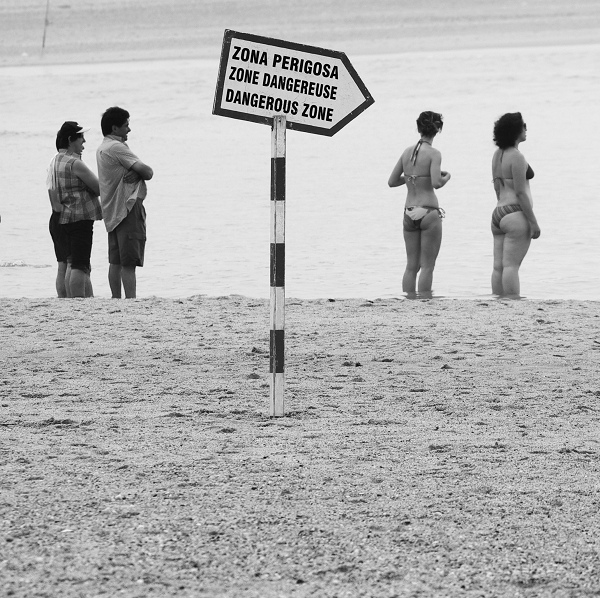  Dangerous zone