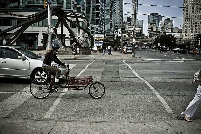  LEGS AND WHEELS