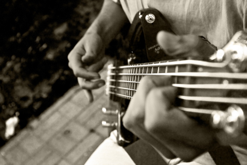  Ibanez