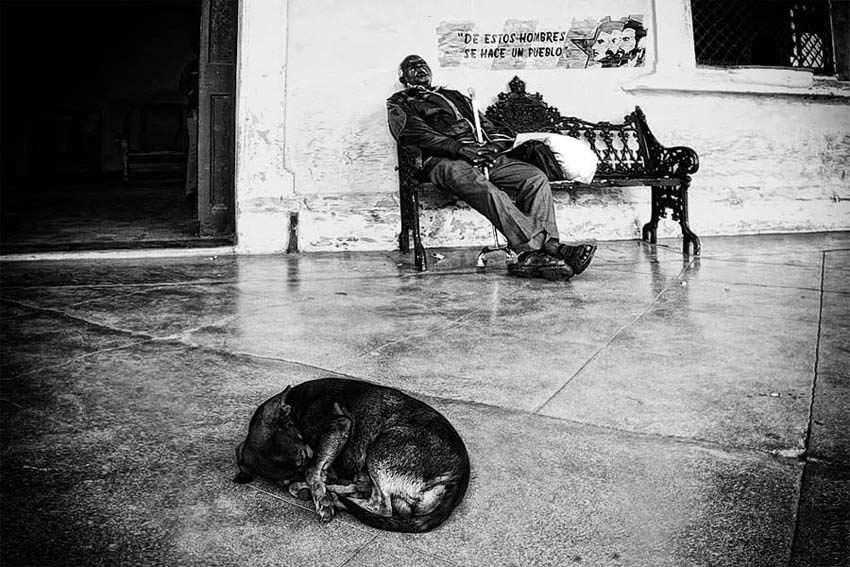  "de estos hombres se hace un pueblo"
