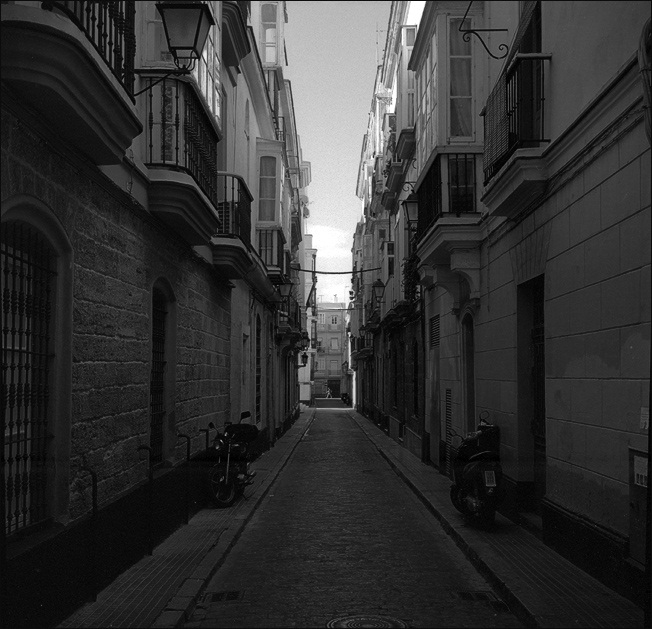  Streets of Cadiz