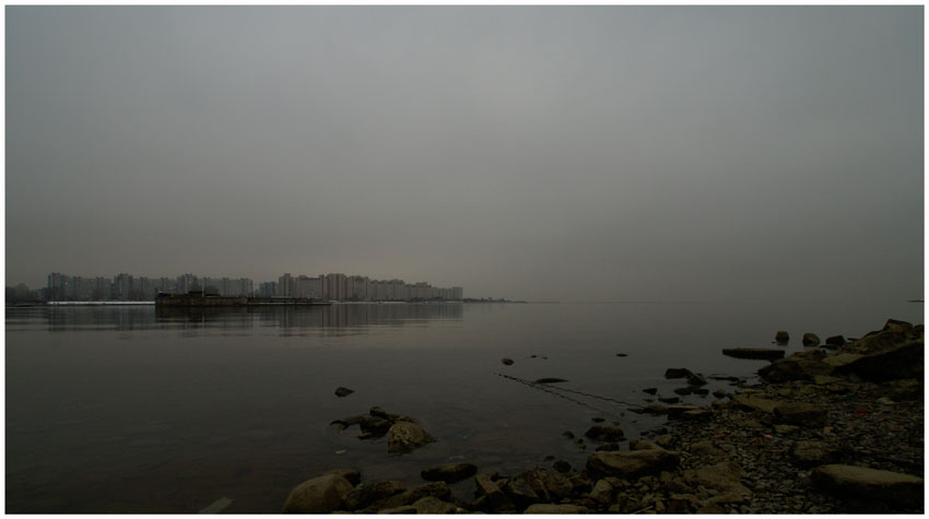  Under the Fog