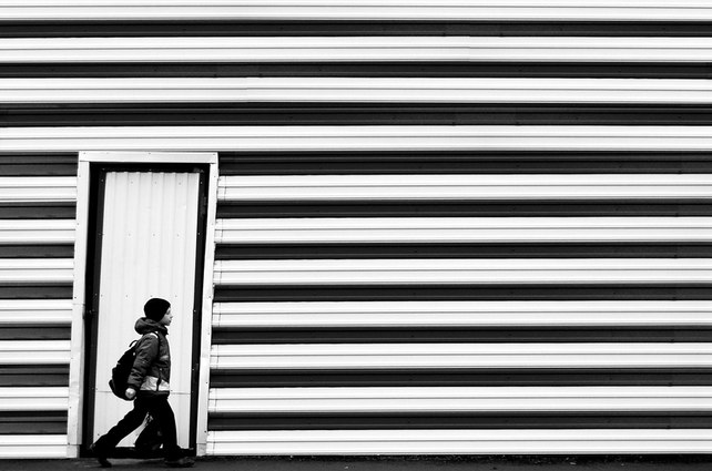  b/w