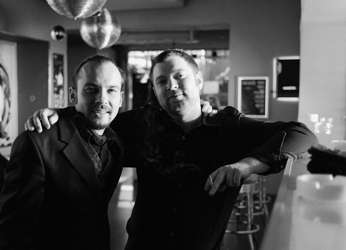  "TONY&GUI"