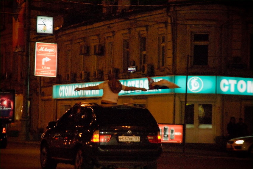  9 , 22:45