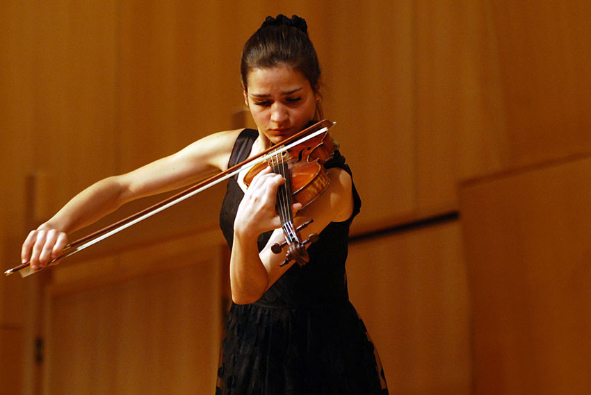  Violinist 2