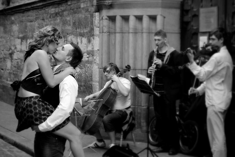  Love and the City,Ryga