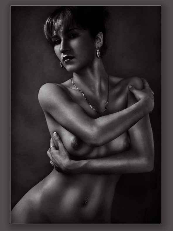  Nude-3