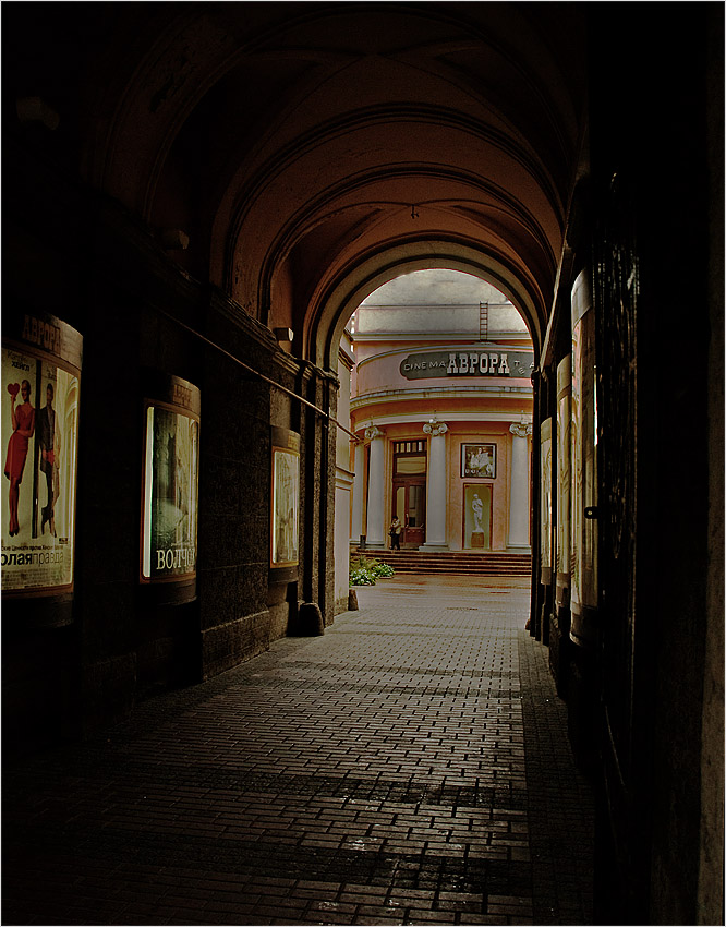  Cinema  