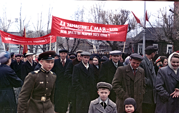   1957 .