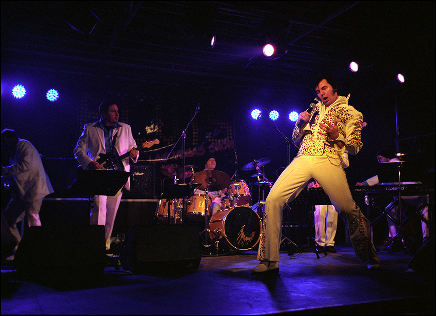  Remember Elvis...