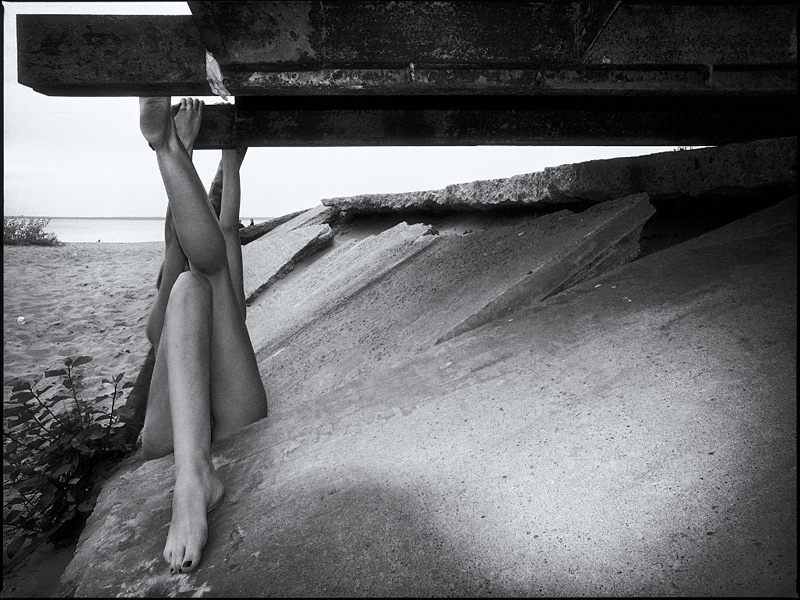  Leg Construction