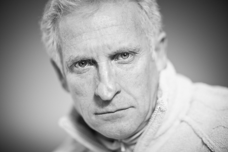  Trace Harris, musician