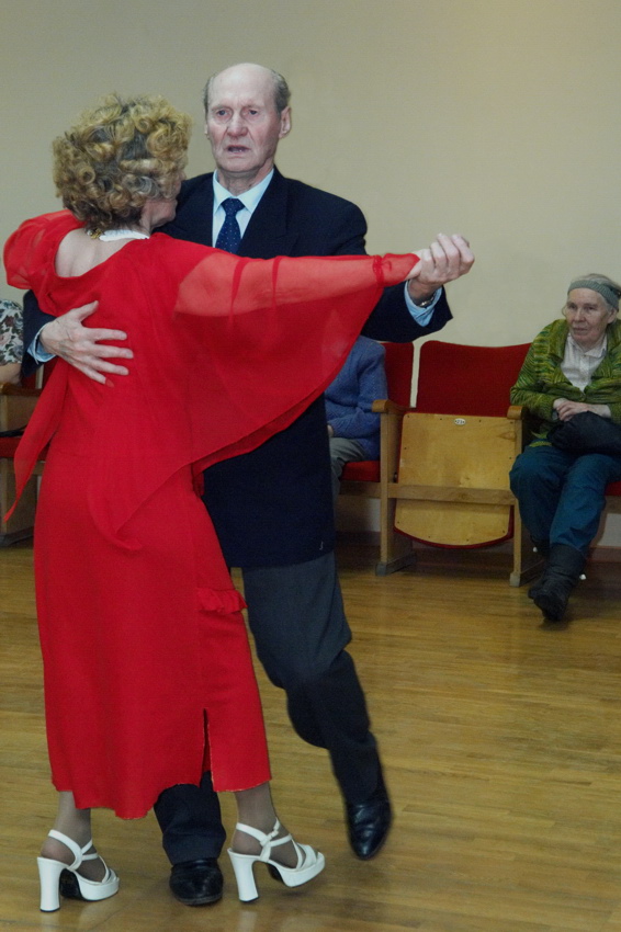     (2009)