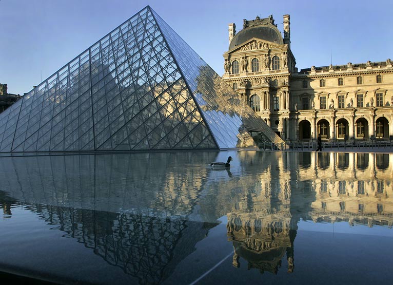  PARIS 38