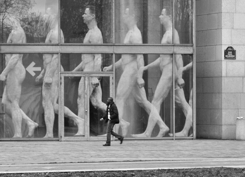  marcher- , ,  (.)