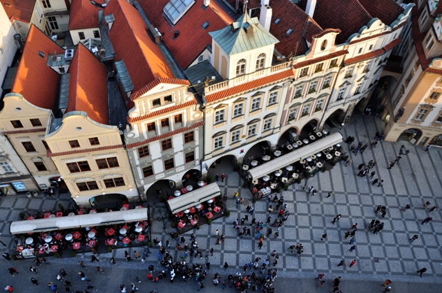  Staromestske namesti
