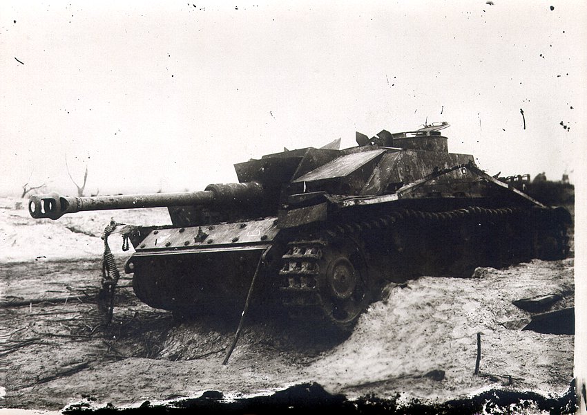   1942 .