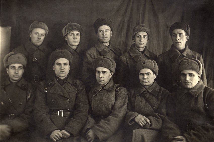   , 1942 .
