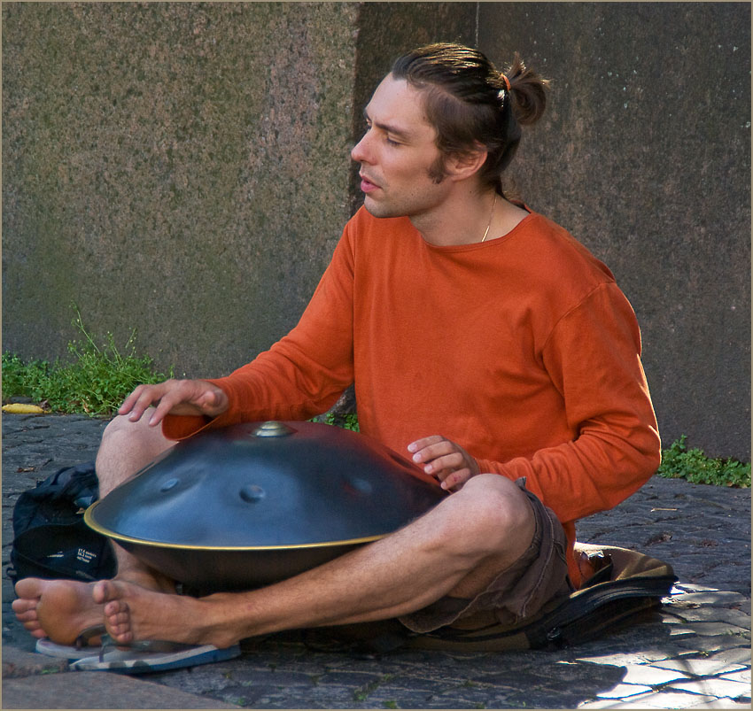  Hang Drum